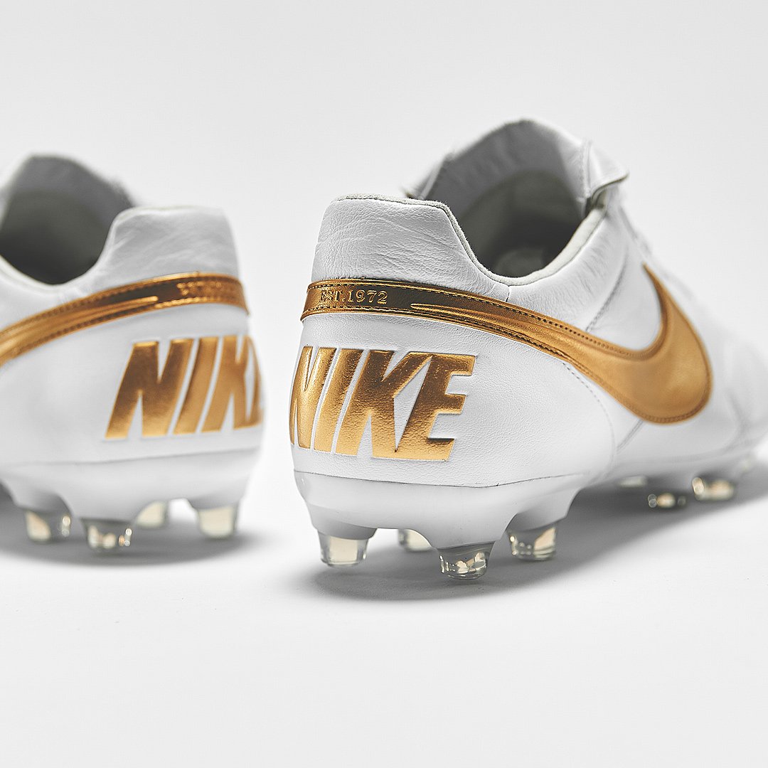 Nike premier 2.0 2024 fg white gold